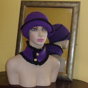 1920 Cloche Style Hat and Scarflette